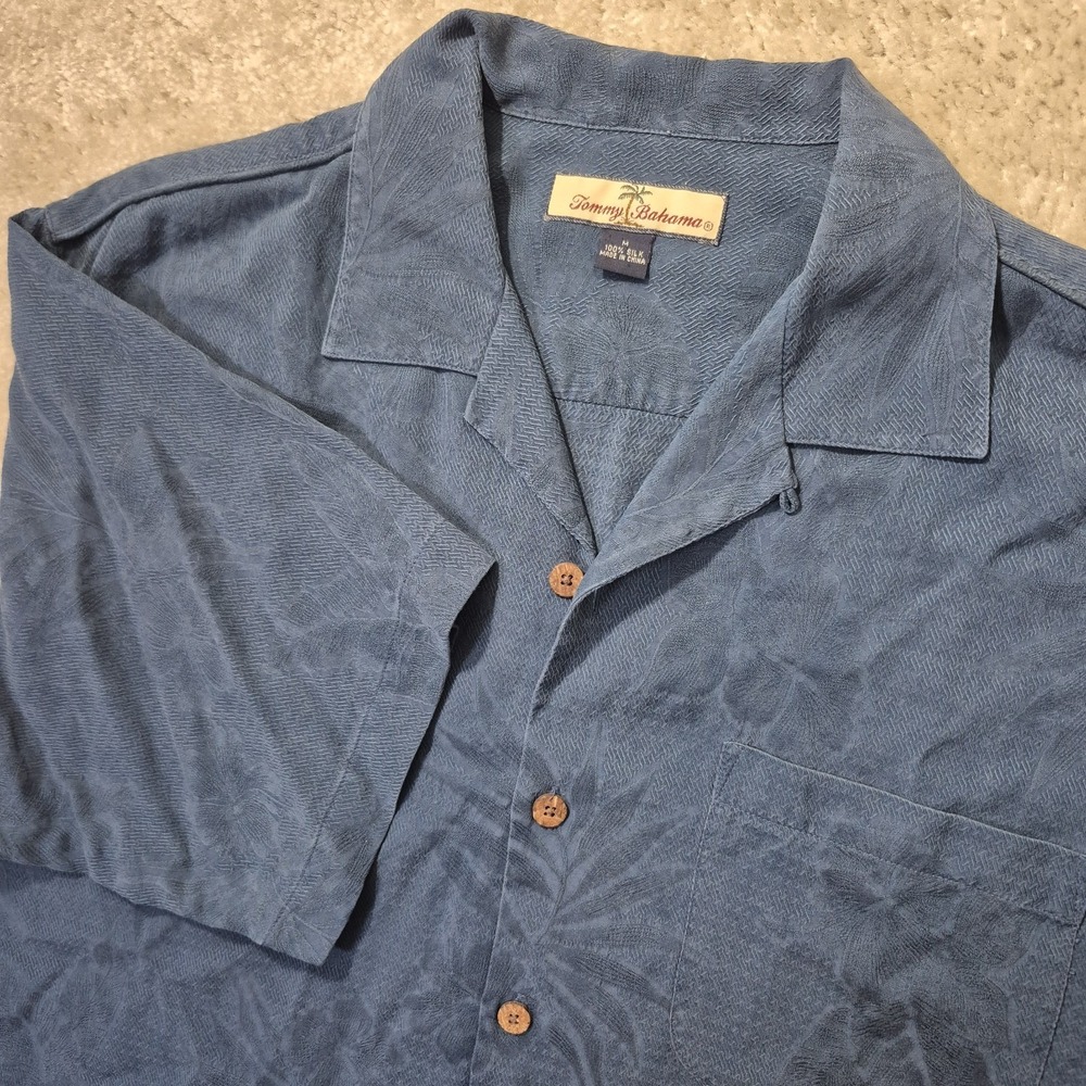 Tommy Bahama Silk Shirt Mens Medium Blue Jacquard Hawaiian Palm Camp Dad BBQ